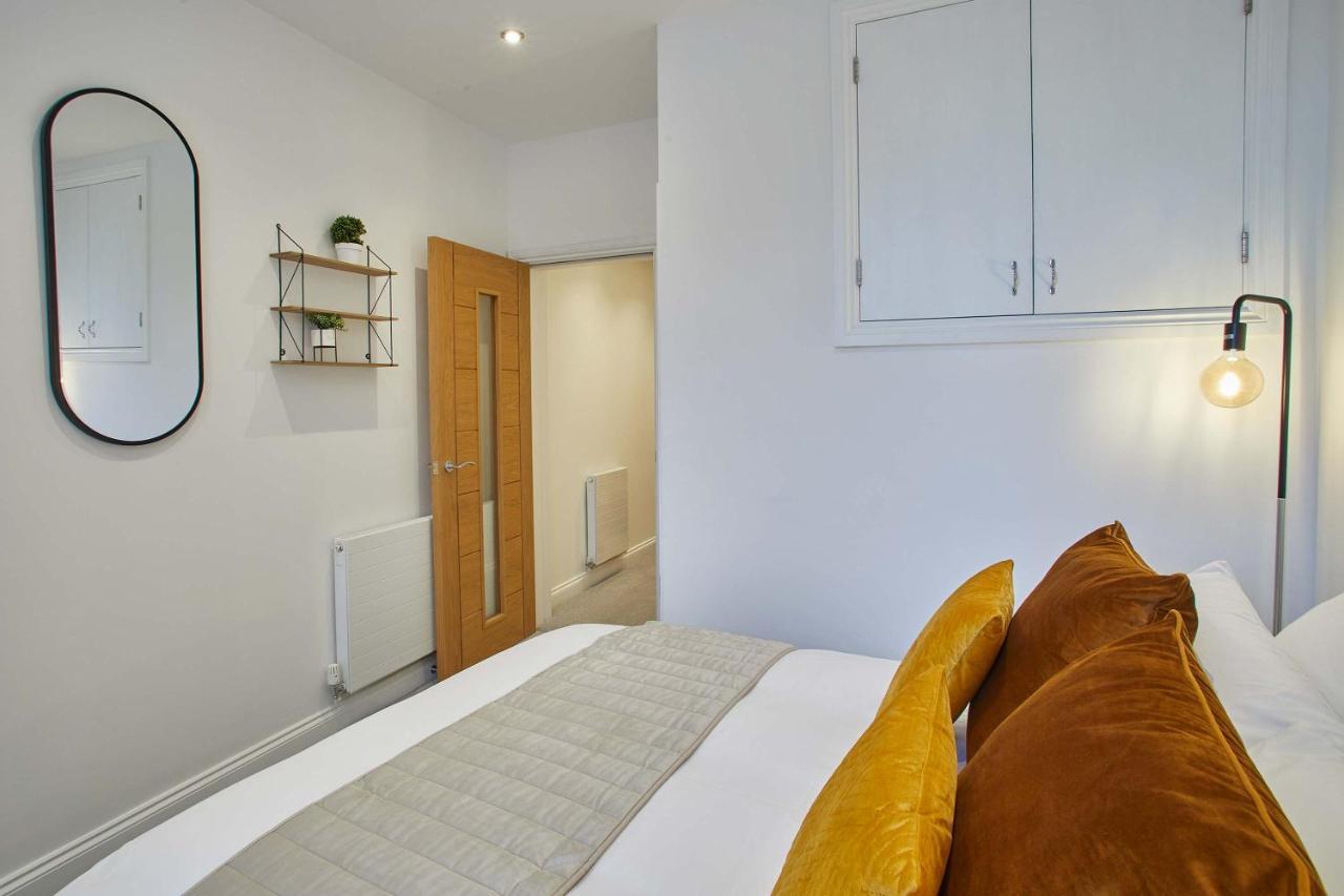 Host & Stay - Apartment One, Hudsons Yard House Whitby Eksteriør billede